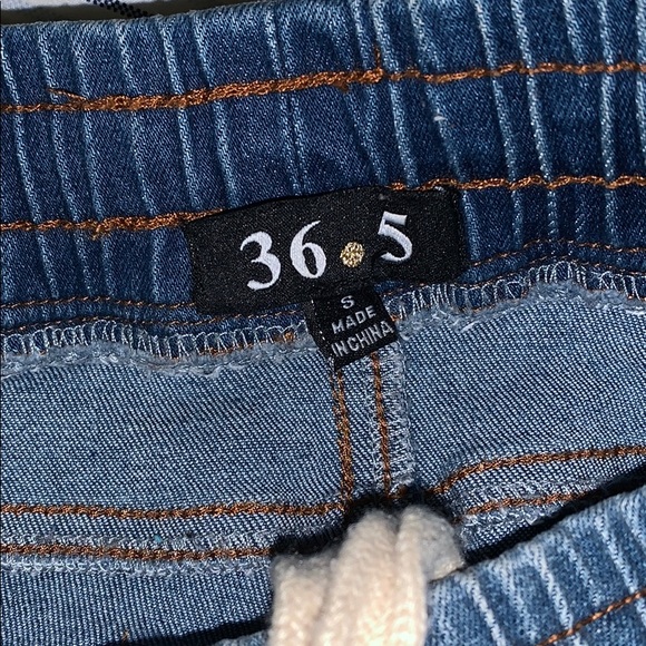 Ripped jeans - Picture 7 of 7